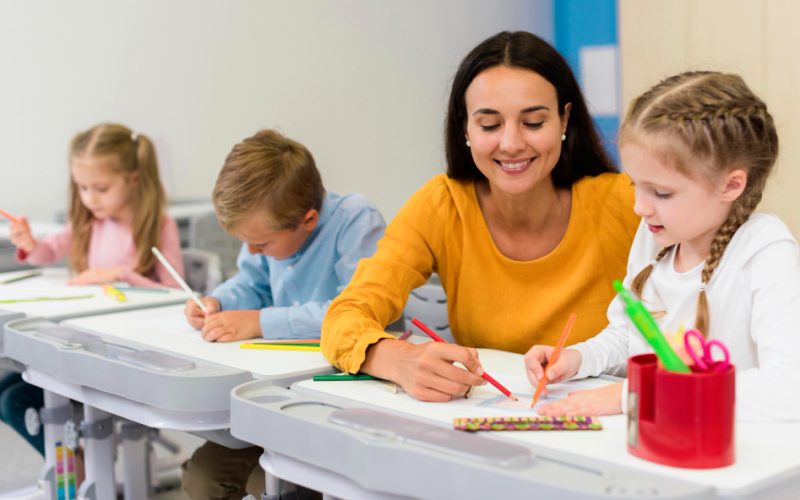 מתנות לסוף השנה עם ערך חברתי: מחווה משמעותית לצוות החינוכי